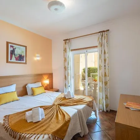 Parra Holidays Q House Apartman