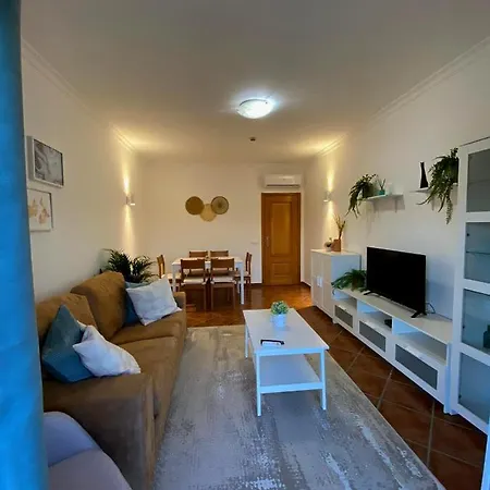 Parra Holidays Q House *